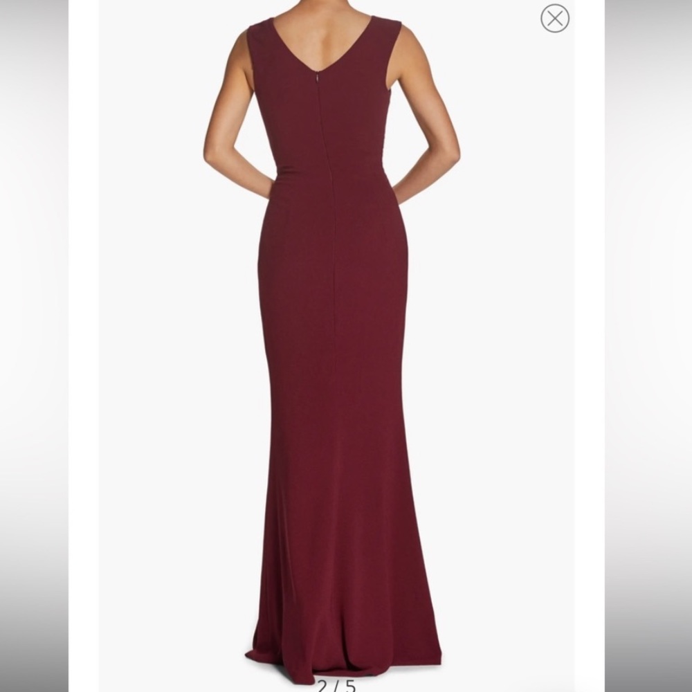 Dress the Population, NWOT New Sandra Plunge Crepe Trumpet Gown, Large - Picture 2 of 4